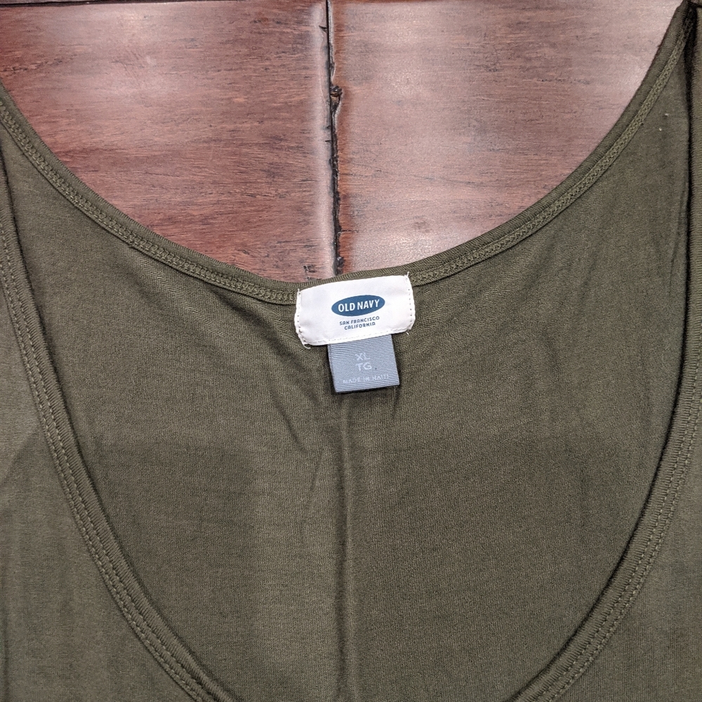 Tank top - Picture 3 of 3